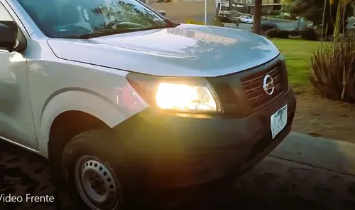Nissan Np 300, Doble Cabina -2 Dueños -motor 4 Cil De 2.5l