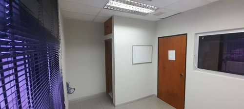 Imagen 6 de 8 de Local Comercial C.c Santa Ana Charallave
