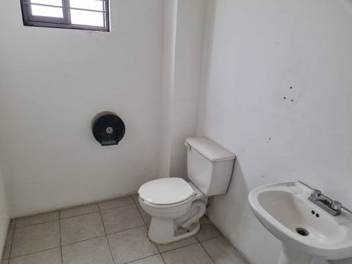 Imagen 5 de 10 de Bodega Renta Parque Industrial Bernardo Quintana Para Almace