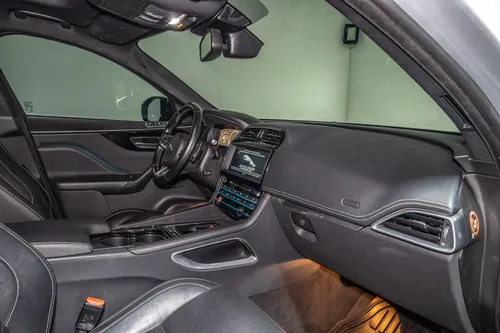 Jaguar F-PACE 3.0 R-sport