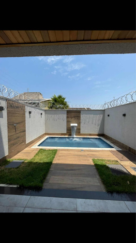 Casa De 3 Quartos Com Piscina, Residencial Porto Seguro