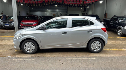Imagem 3 de 10 de Chevrolet Onix 2018 Joy 1.0 Www.totalveiculospn.com.br