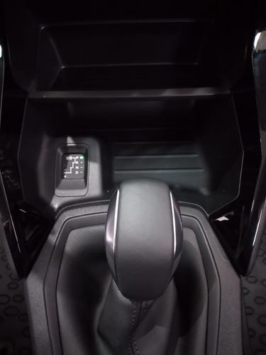Imagen 10 de 19 de Peugeot 208 1.6l Active