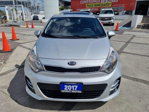 Imagen 6 de 14 de Kia Rio 2017 1.6 Ex Hatchback Mt