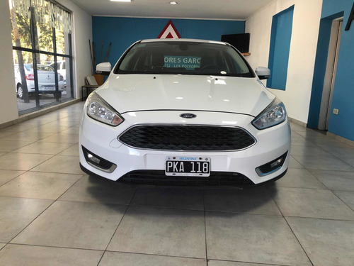 Ford Focus Iii 2.0 Sedan Se Plus Mt 2015