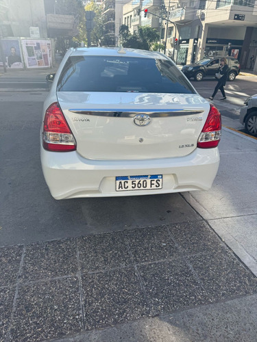 Toyota Etios 1.5 XLS 6M/T
