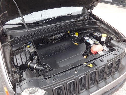 Jeep Renegade 4x4 Trailhawk 2.0 At { Excelente Estado }