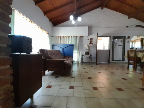 Venta Casa Quinta 3 Amb 2 Lotes Con Piscina