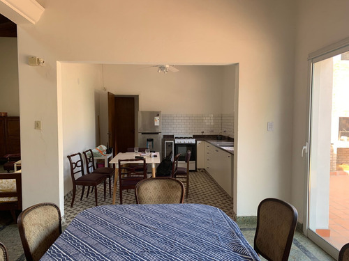 Imagen 9 de 30 de Venta De Quinta En Villa Luzuriaga Con Piscina
