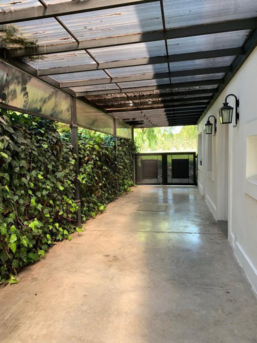 Casa A La Venta En Club De Campo Guaymallen