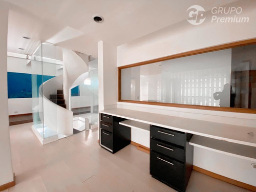 Oficina En Venta En Recoleta