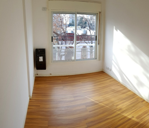 Imagen 18 de 30 de Ramón Falcón Al 3700, Floresta. Semipiso. A Estrenar. 3 Ambientes. 2 Dormitorios. Piso 2. Al Frente A La Calle. Balcón. Superficie 62 M2. Expensas Muy Bajas. Apto Profesional. Financiación