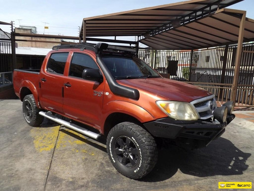 Toyota Hilux .