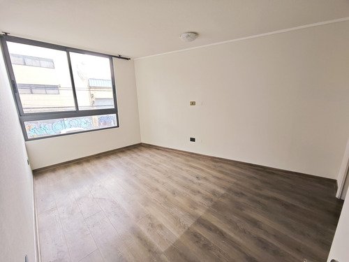 Ref:12591** Arriendo Depto 2d+2b, Refri, Microondas, Te