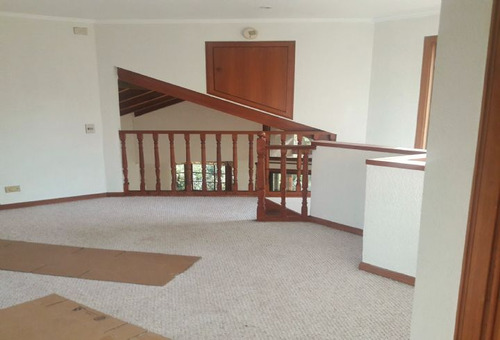 Lo Pinto, Estupenda Casa 280 M2, 4 Piezas Más Serv