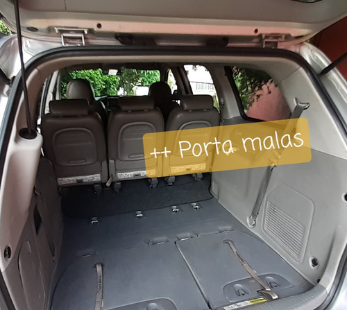 Kia Grand Carnival 2009
