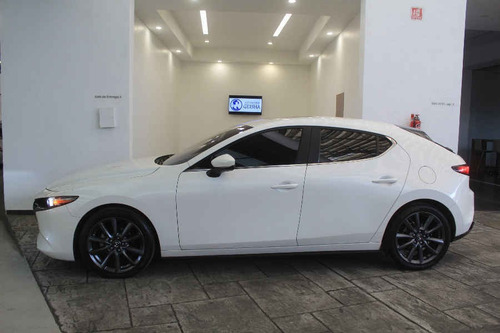 Imagen 8 de 15 de Mazda Mazda 3 2020 5p I Sport Grand Touring Hatchback