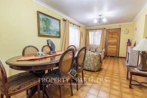 Gran Casa Con Mucho Terreno En La Cisterna!!!