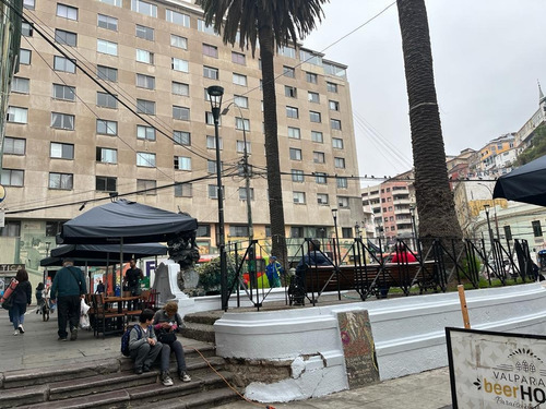 Oficina En Arriendo, Plaza Anibal Pinto, Valparaíso