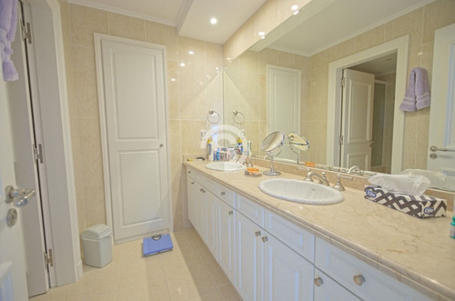 Apartamento En Alquiler - Mansa- Ref: 3989