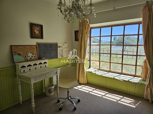 Casa En Venta De 5 Dorm. En Maule