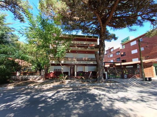 Departamento De 3 Ambientes Al Frente! Excelente Zona!!