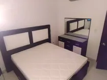 Comprar Cama Queen Con Mesas De Noche Y Peinadora