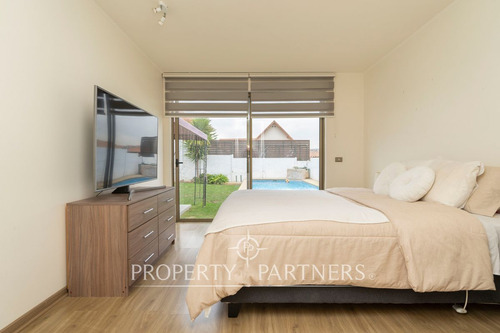 4 Dormitorios Con Piscina, 360 M2 Terreno Macul Al...