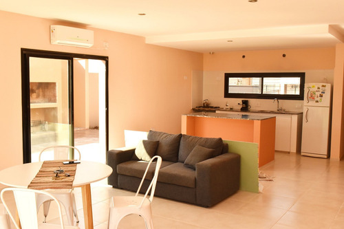 Imagen 9 de 17 de Casa En Venta De 2 Dormitorios Altos Romero