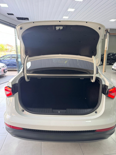 Fiat Cronos 1.0 Drive Flex 4p