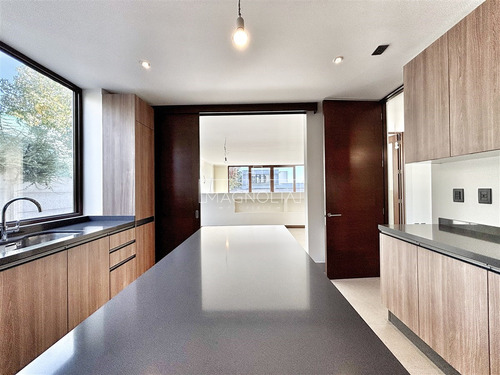 Casa En Venta De 4 Dorm. En Colina