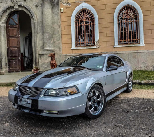 Ford Mustang 2000 4.6 V8