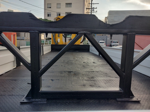 Volkswagen 31-320 Modelo 2011 Com Munck