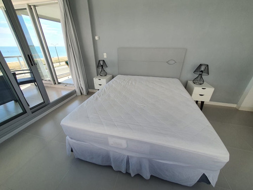 Imagen 13 de 25 de Apartamento En Venta De 3 Dormitorios En Playa Mansa (ref: Lij-5157)