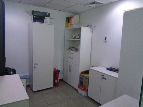 Tranqueras- Las Condes 110 M2 Con 7 Privados Y 3 Baños