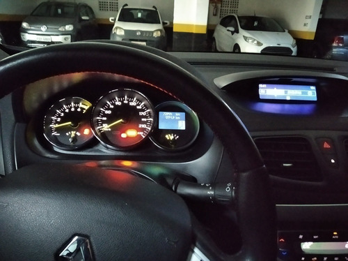 Renault Fluence 2013 2.0 Dynamique X-tronic Hi-flex 4p