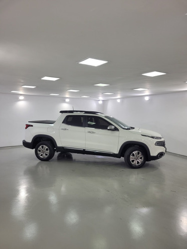 Fiat Toro 1.8 16v Freedom Flex 4x2 Aut. 4p