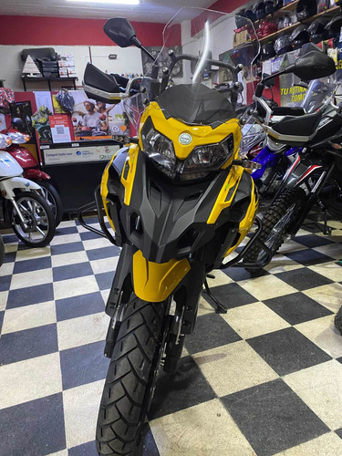 Imagen 13 de 18 de Benelli Trk 502 X