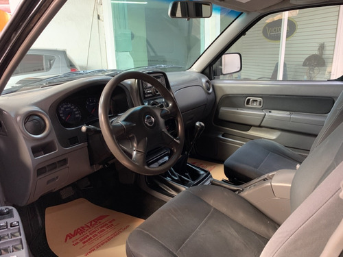 Imagen 11 de 15 de Frontier Le 4x4 Standard 4 Cilindros Está Impecable Credito