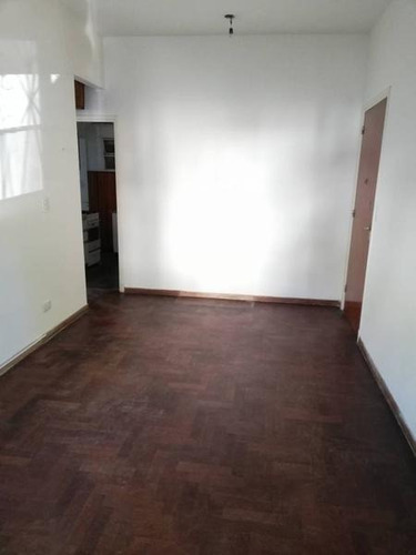 Imagen 4 de 8 de 2 Ambientes Al Frente Pb