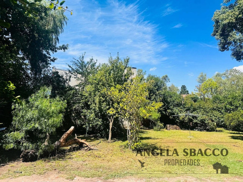 Hermoso Terreno En La Nazarena!!.