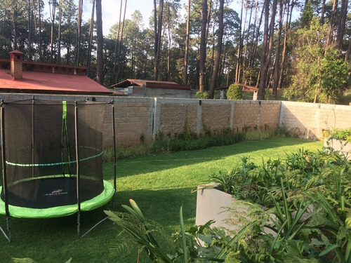 Casa En Venta En Circuito Avándaro, Valle De Bravo