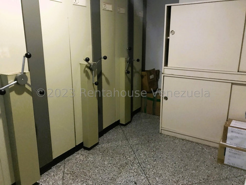 Ana Torres. Local Comercial En Venta 2331825 En Santa Eduvigis