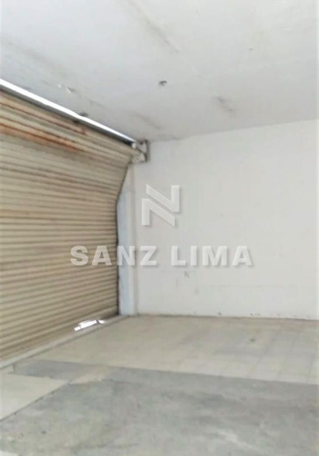 Centro: Excelente Local Comercial, En Primer Cuadro De La Ciudad. En Celaya,gto