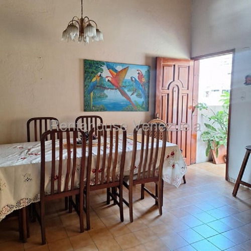 Apartamento En La Parroquia Sta. Rosalia Mr