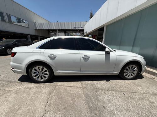 Audi A4 2.0 T Select 190hp Dsg