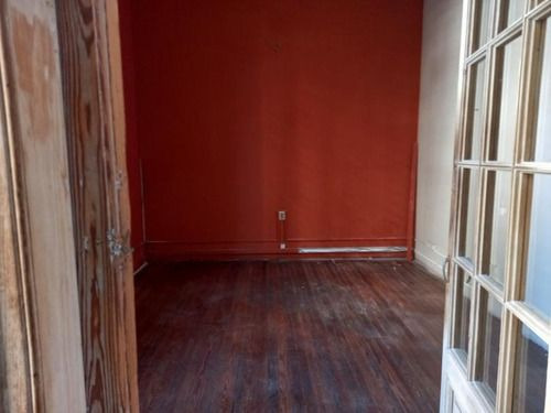 Excelente Casa De Casi 800 M2 Con Entrada Para Vehículos P (ref: Ksk-16)