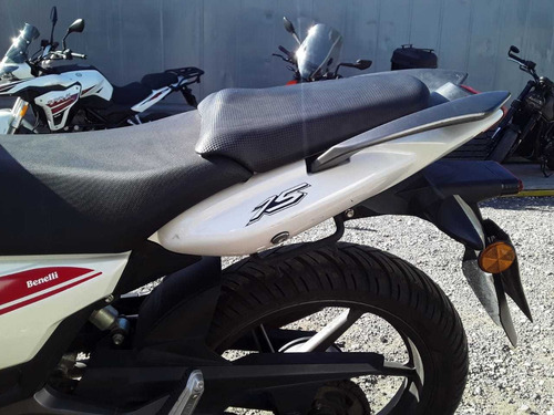 Imagen 15 de 16 de Benelli Tnt150