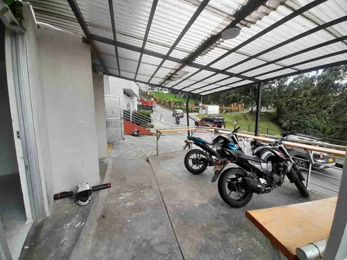 Local En Arriendo En Saenz - Manizales (279057838).