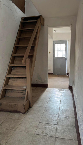 Rousseau Y 21 Abril Apto Tipo Casa Con 2 Plantas 1 Dorm